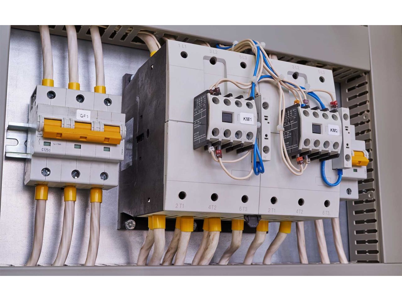 Power Contactors: Essential Components